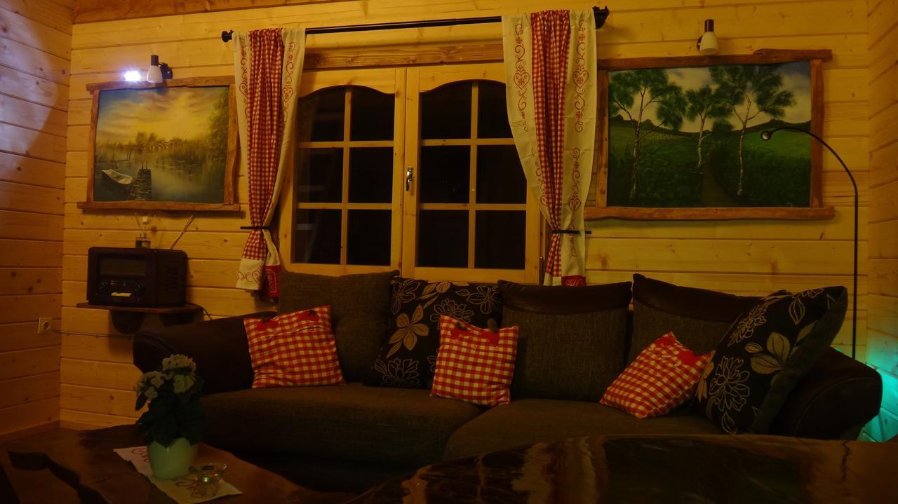Holzhaus Waldwichtel Am Wald Und See 네우루핀 외부 사진